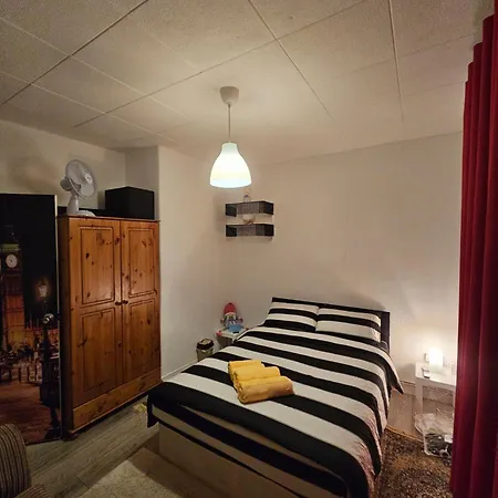 Comfortable Doble Room Close Hide Park London Exterior photo