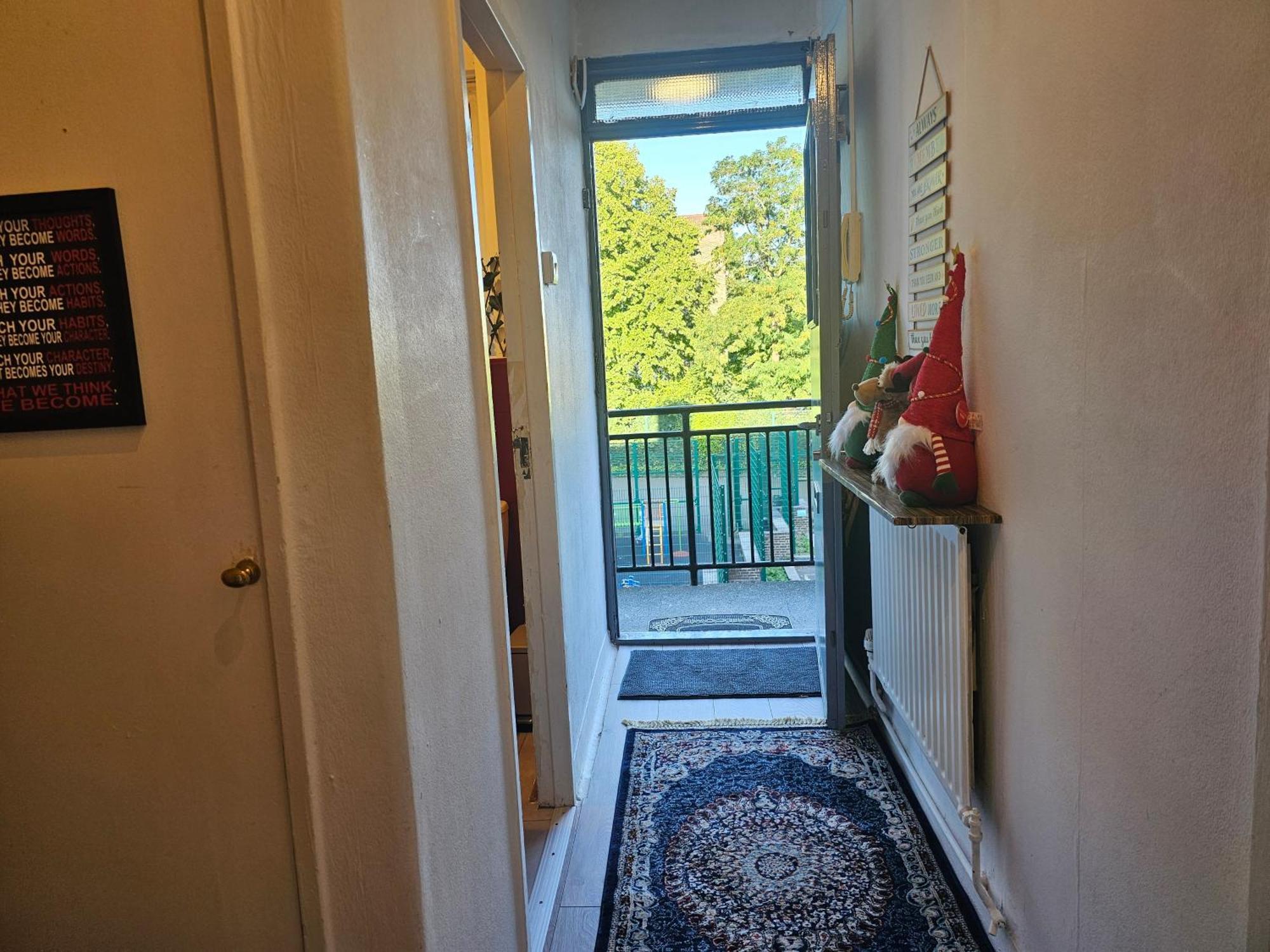 Comfortable Doble Close Hide Park Homestay London